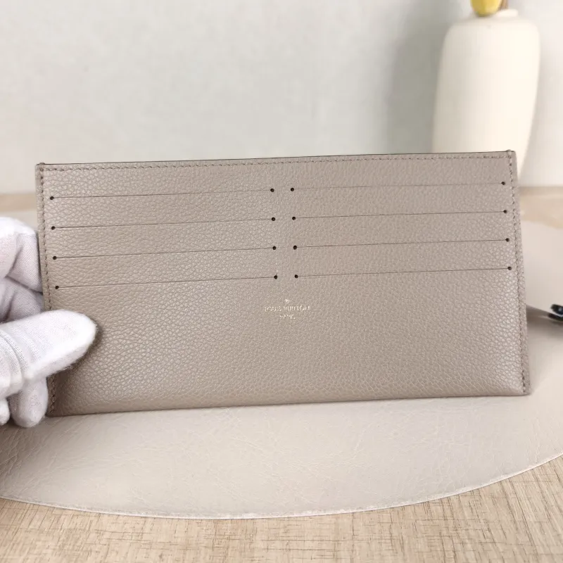 Louis Vuitton Crossbody Bag Pochette Félicie · White Calfskin Small 21 × 3 × 12 cm — detail view 10 of 15
