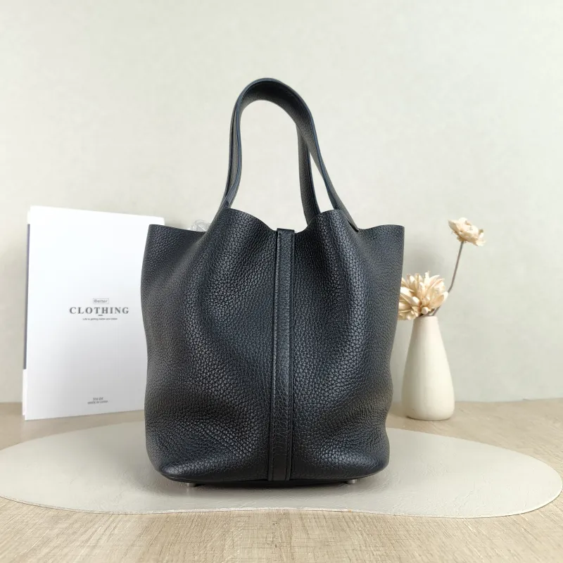 Hermès Top Handle Bag Picotin Lock 22 22 Black TC Calfskin Medium 22 × 18 × 21 cm C — cover view 2 of 5