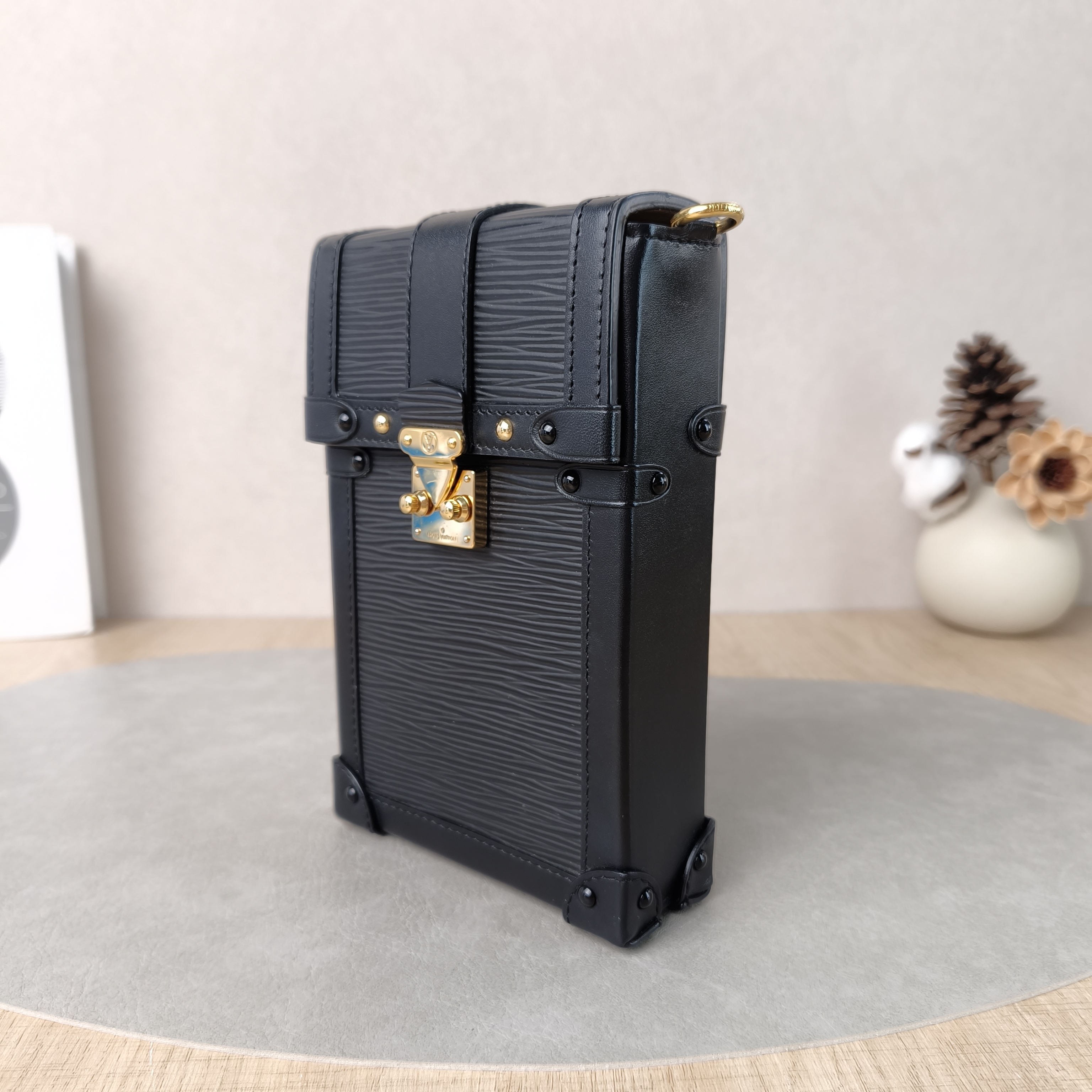 Louis Vuitton Crossbody Bag Trunk Vertical Chain Bag Black Epi Embossed Calfskinmini11 × 3.5 × 17.5 cm — cover view 2 of 5