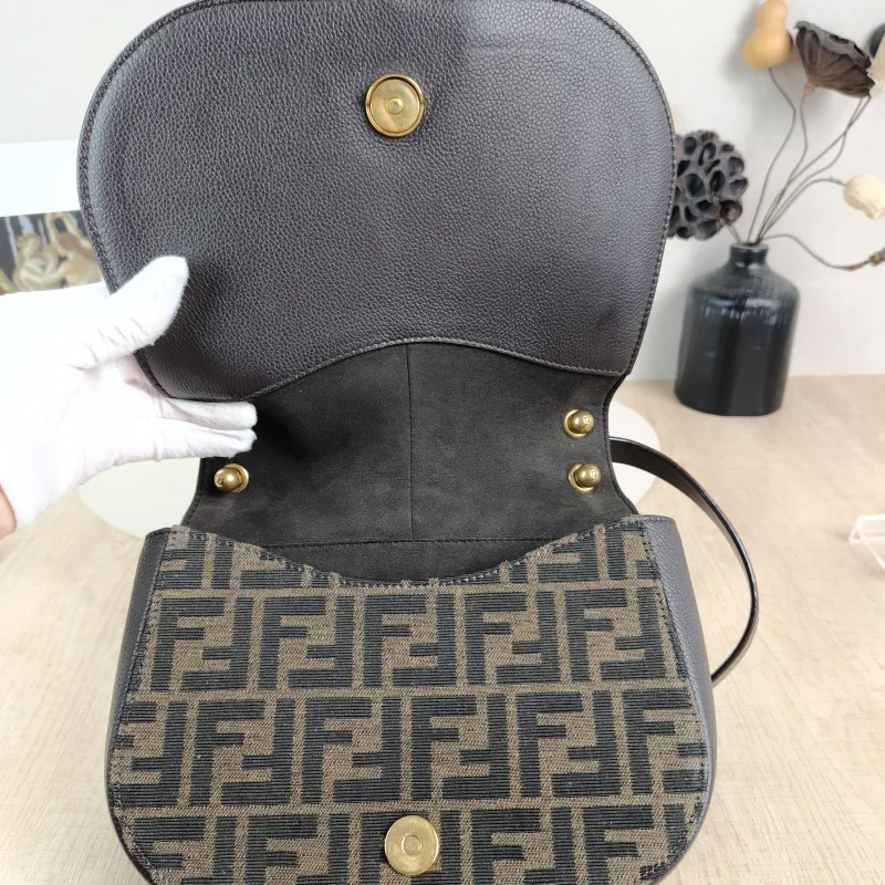 FENDI Crossbody Bag Crossbody Bag Monogram Canvas One Size 25 × 8 × 19 cm — detail view 1 of 13