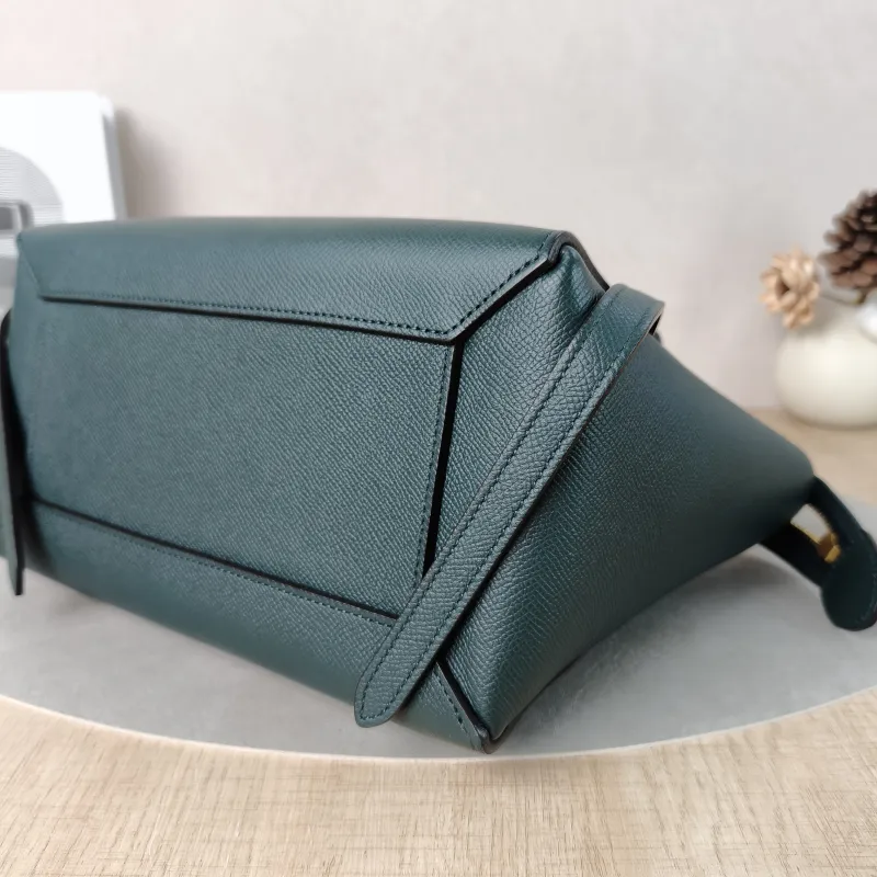 CELINE Shoulder Bag Belt Micro Green Calfskin Medium24 × 13 × 20 cm — detail view 10 of 14