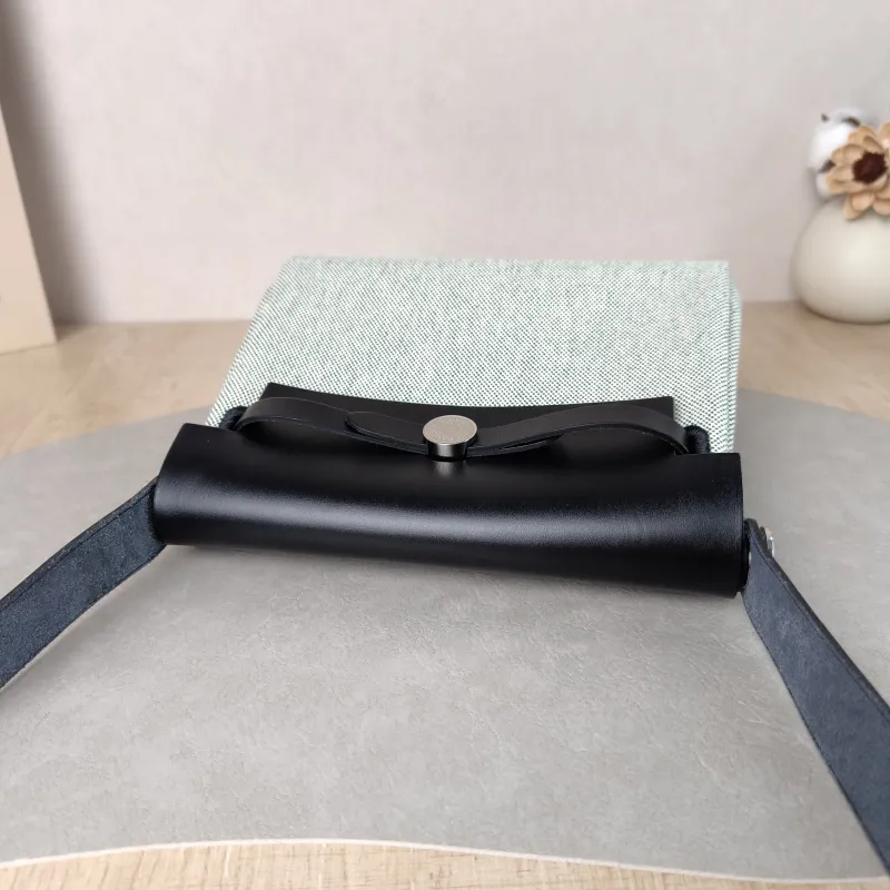 Hermès Crossbody Bag Herbag Zip 20 Beige · Green · Black Calfskin，Canvas Mini 20.5 × 7 × 16.5 cm G — detail view 11 of 12