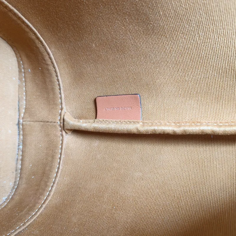 CELINE Crossbody Bag Triomphe Bucket Bag Monogram PVC Small22 × 13 × 26 cm — detail view 10 of 10