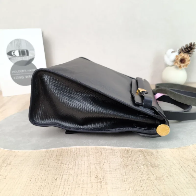 Hermès Crossbody Bag Herbag 31 Black Canvas Medium 30.5 × 11 × 25.5 cm W — detail view 7 of 12