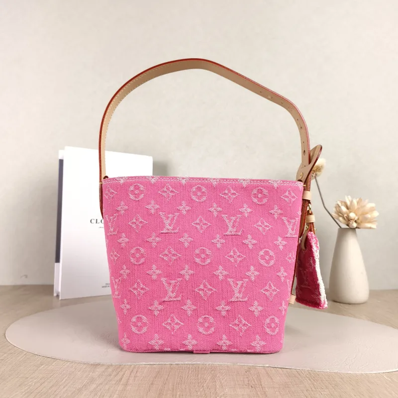 Louis Vuitton Top Handle Bag ALL IN BB BB 16 × 12 × 18 cm — detail view 7 of 10