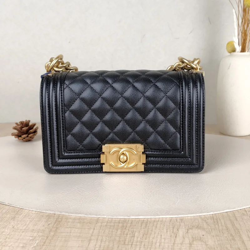 Chanel Crossbody Bag Le Boy​Black Grained Calfskin Small20.5 × 8.5 × 12 cm