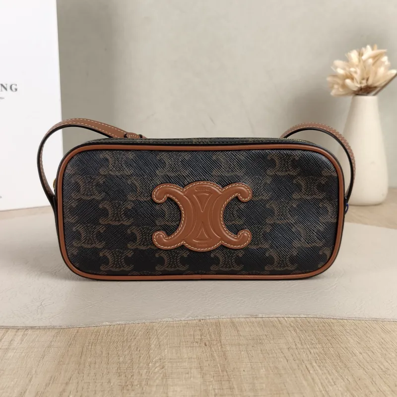 CELINE Shoulder Bag Cuir Triomphe Camera Bag Monogram PVC One Size20 × 3 × 10 cm