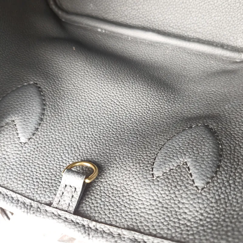 Louis Vuitton Crossbody Bag NEVERFULL INSIDE OUT BB Black PVC · Calfskin BB26.5 × 11 × 16.5 cm — detail view 17 of 17