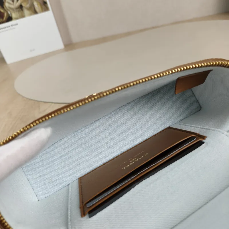 Chanel Crossbody Bag coco-beach Collection lp Blue One Size 19.5 × 5 × 17 cm — detail view 12 of 14