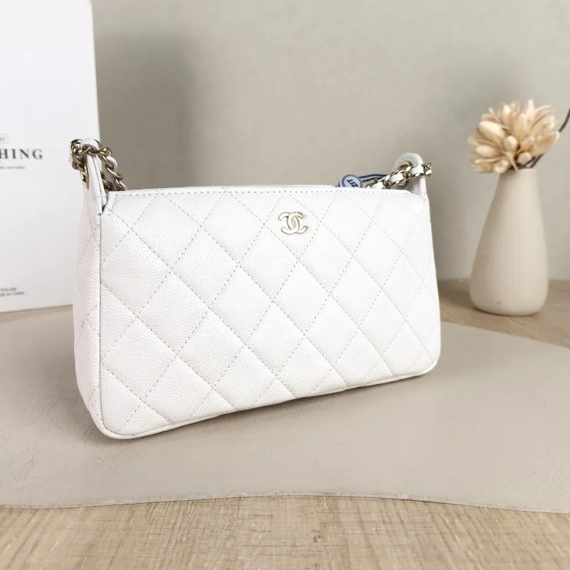 Chanel Crossbody Bag White Gold Grained Calfskin One Size 21 × 5 × 12 cm — cover view 3 of 6