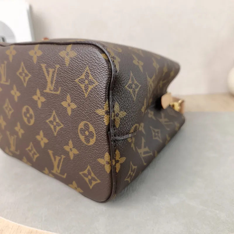 Louis Vuitton Crossbody Bag NÉONOÉ Bucket Bag BB Monogram PVCBB20 × 13 × 20 cm — detail view 11 of 13