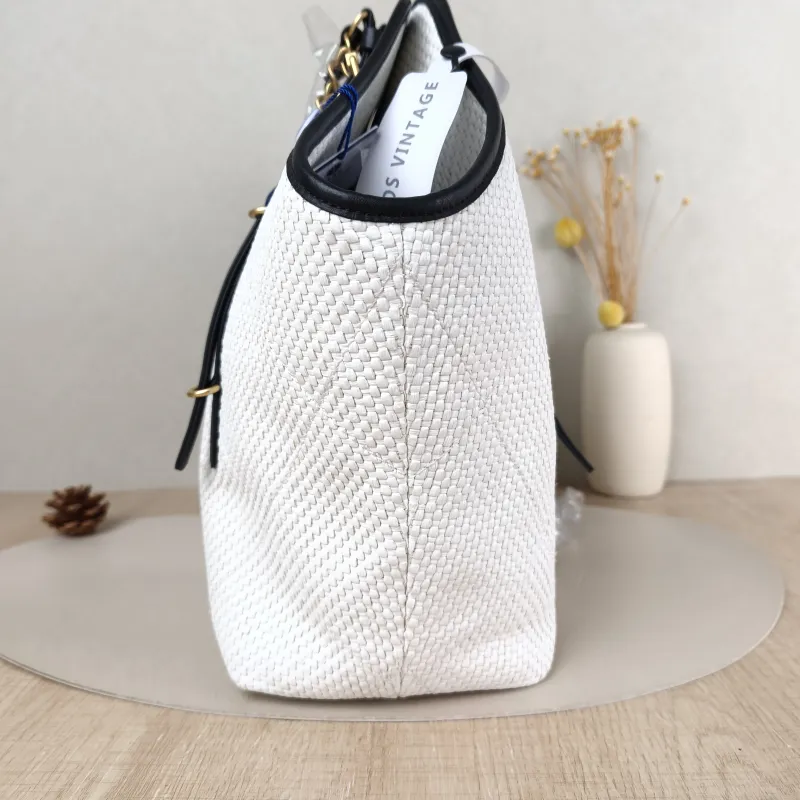 Chanel Shoulder Bag Tote Bag Woven One Size 30 × 13 × 31 cm — detail view 11 of 12