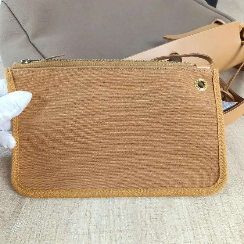 Hermès Crossbody Bag Herbag 31 Calfskin，Canvas Medium 30.5 × 11 × 25.5 cm B — detail view 7 of 13