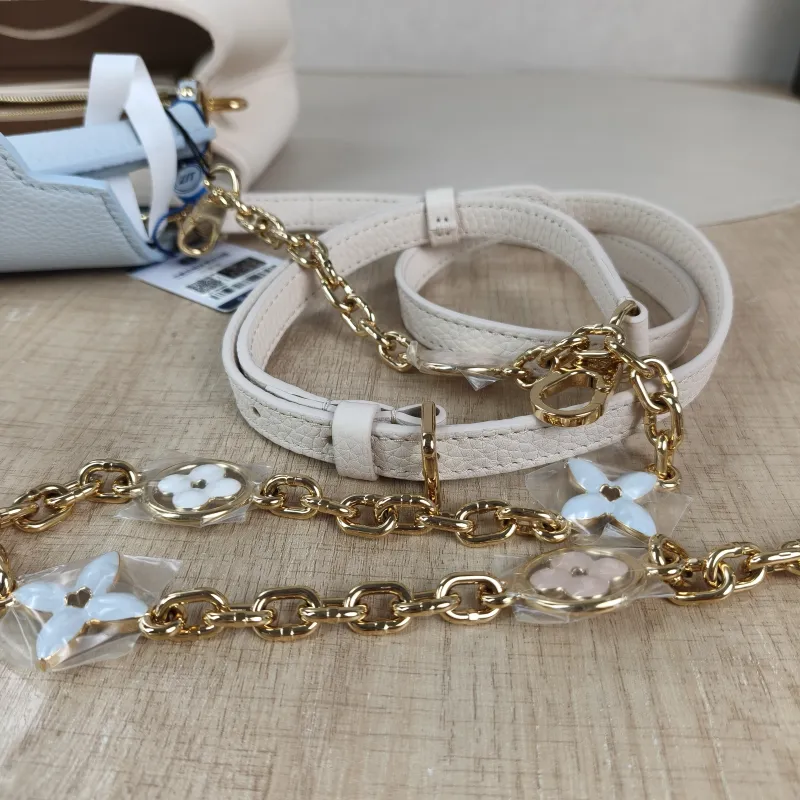 Louis Vuitton Shoulder Bag Capucines Blue White Calfskin Mini 21 × 8 × 14 cm — detail view 14 of 14