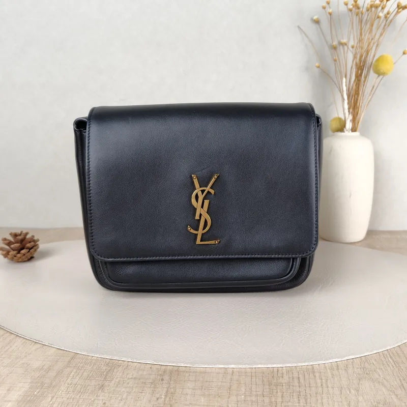 SAINT LAURENT Crossbody Bag Niki Besace Messenger Bag Black Calfskin Small21.5 × 9.5 × 16 cm — cover view 1 of 5