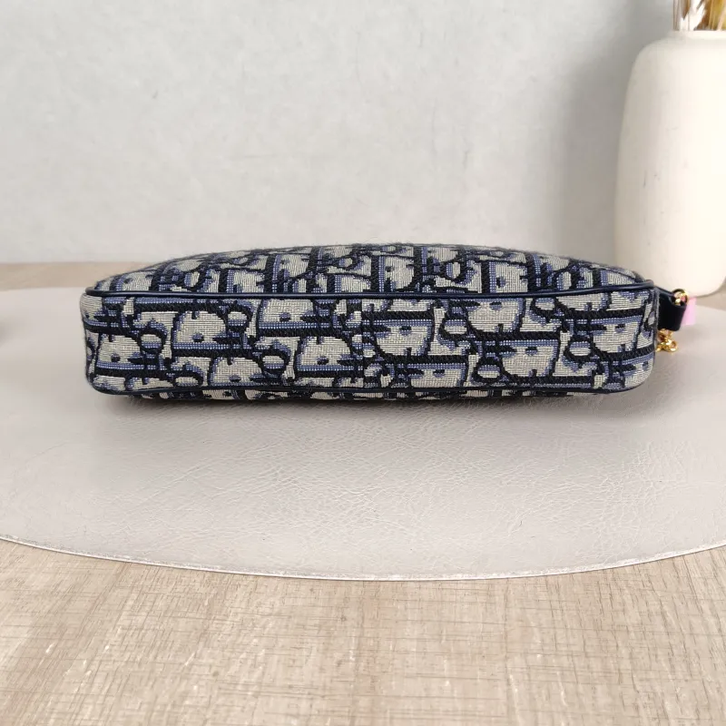 DIOR Shoulder Bag 30 Montaigne Blue Canvas One Size 21.5 × 3 × 12 cm — cover view 2 of 5
