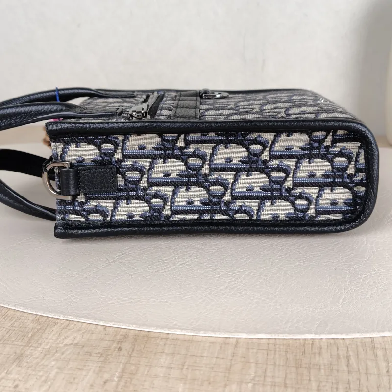 DIOR Crossbody Bag Safari North-South Beige · Black Mini 14 × 6.5 × 19 cm — detail view 6 of 10