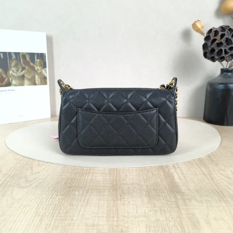 Chanel Crossbody Bag c Black Grained Calfskin One Size21 × 5.5 × 12 cm — cover view 2 of 5