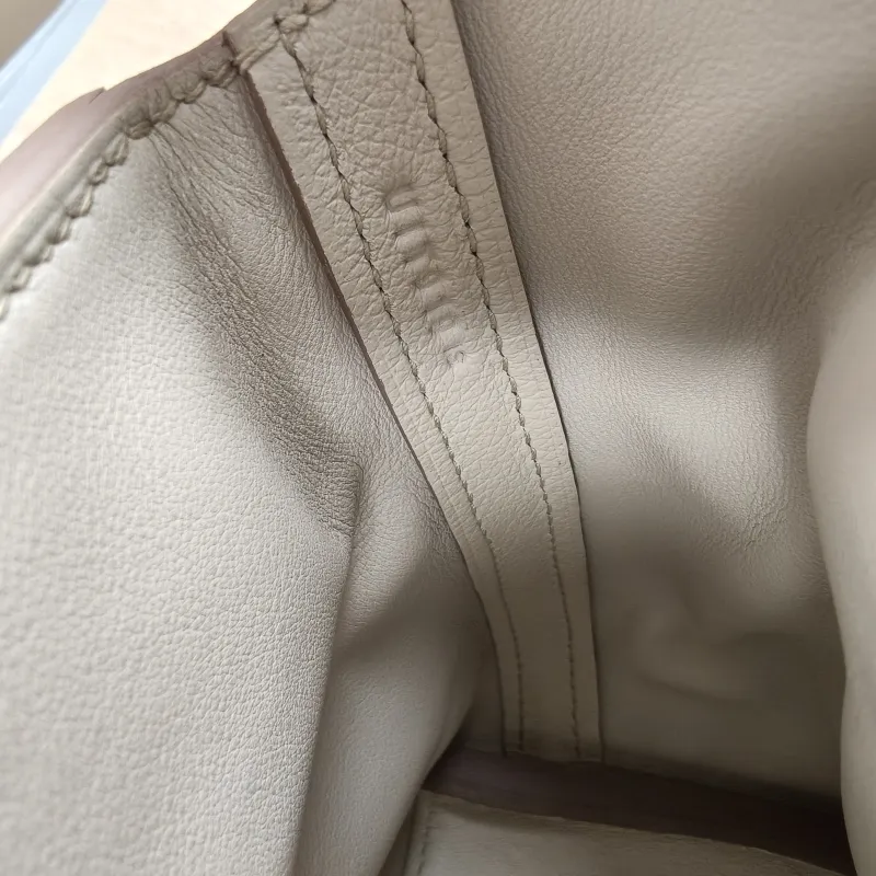 Hermès Crossbody Bag24 · 24 21 Shoulder Bagmini — detail view 9 of 20