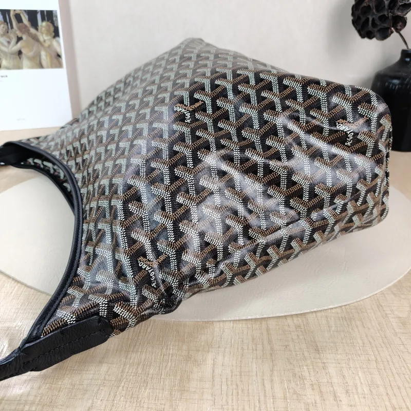 GOYARD Shoulder Bag Boheme Hobo​ Black ine Canvas Small 43 × 14 × 27 cm — detail view 11 of 12
