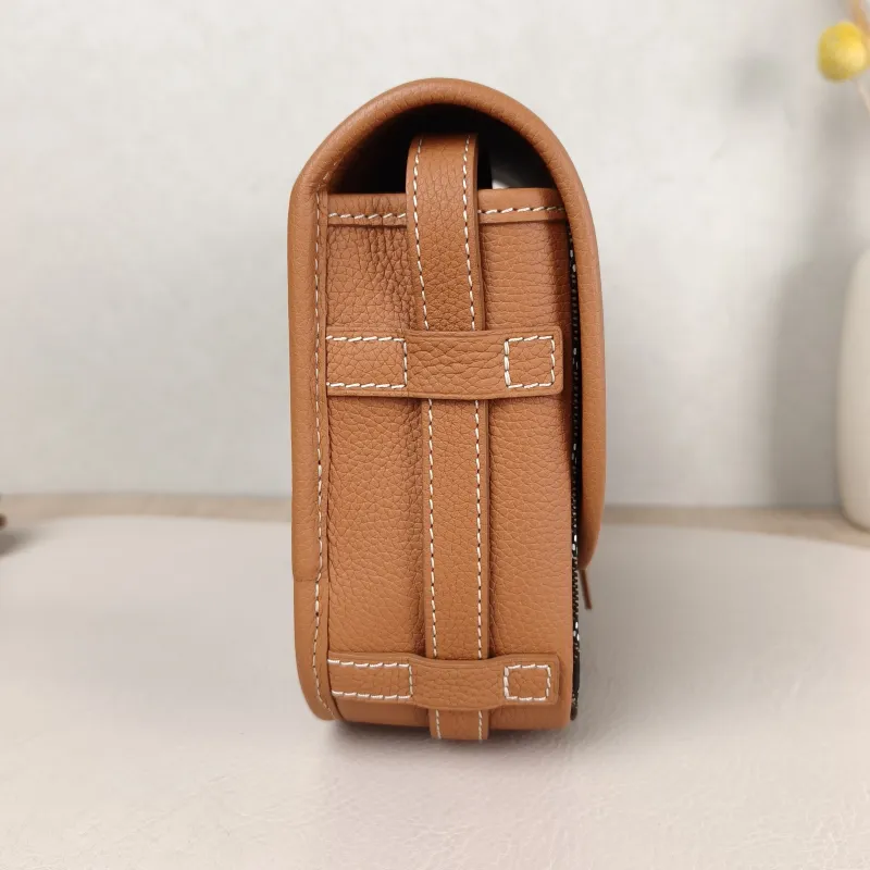 GOYARD Crossbody Bag BELVEDERE Messenger Bag Brown ine Canvas Small 22 × 7 × 16 cm — detail view 2 of 11