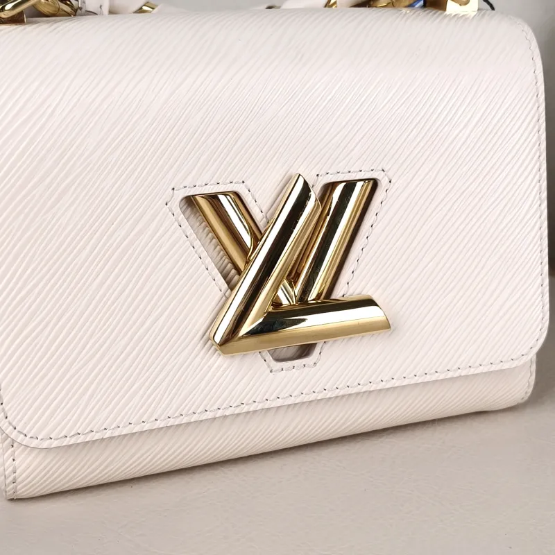 Louis Vuitton Crossbody Bag Twist White Epi Embossed Calfskin Small19 × 9 × 15 cm — detail view 12 of 13