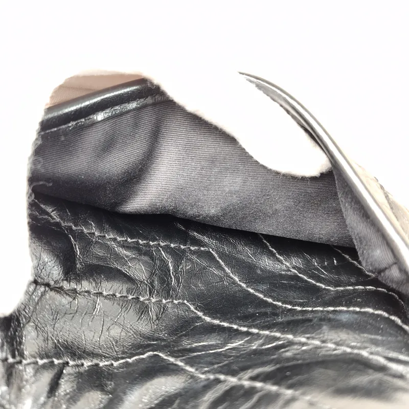 SAINT LAURENT Crossbody Bag Niki D Waxed Leather Calfskin Small21 × 7.5 × 16 cm — detail view 5 of 14