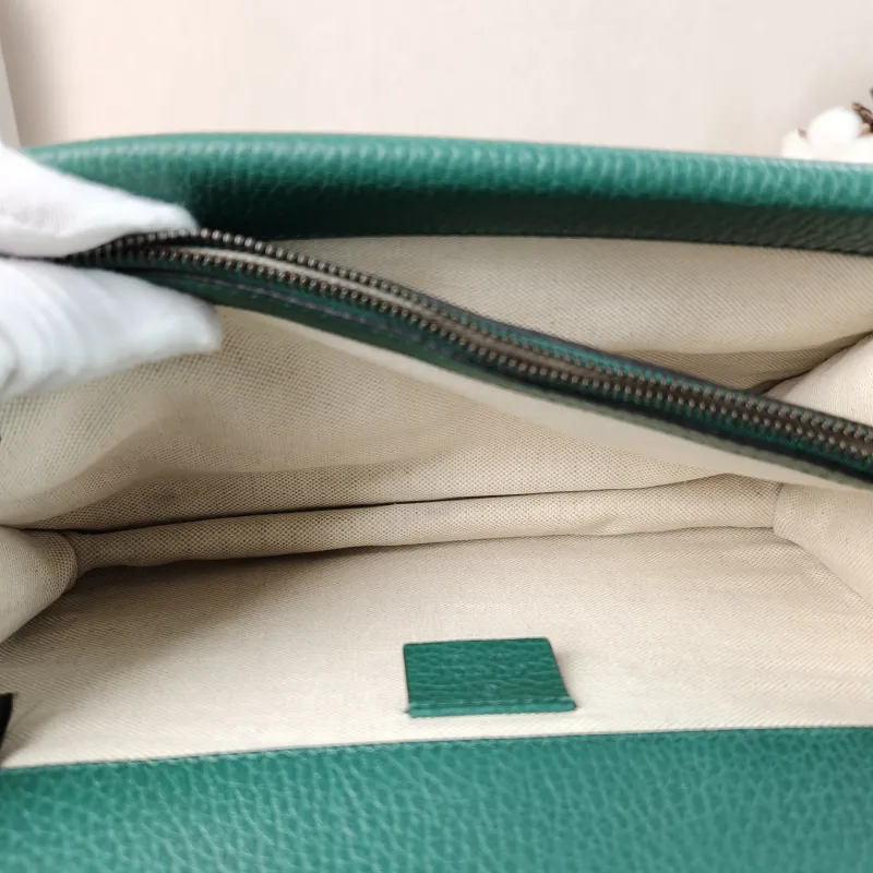 GUCCI Crossbody Bag Dionysus Green Calfskin Medium 28 × 9 × 17 cm — detail view 5 of 11