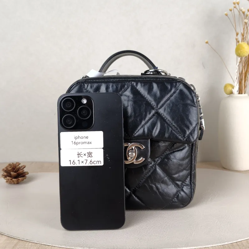 Chanel Crossbody Bag Crossbody Bag Black Waxed Leather One Size17 × 8 × 18 cm — cover view 2 of 5