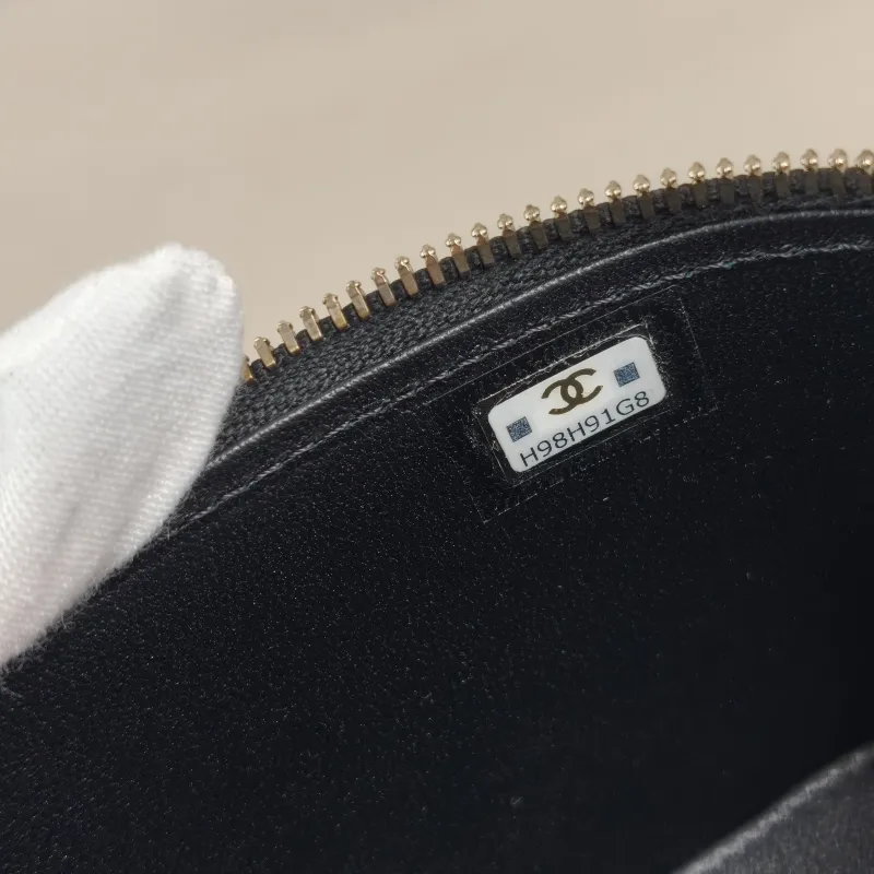 Chanel Crossbody Bag Edition Black Lambskin One Size11 × 7 × 9 cm — detail view 13 of 13