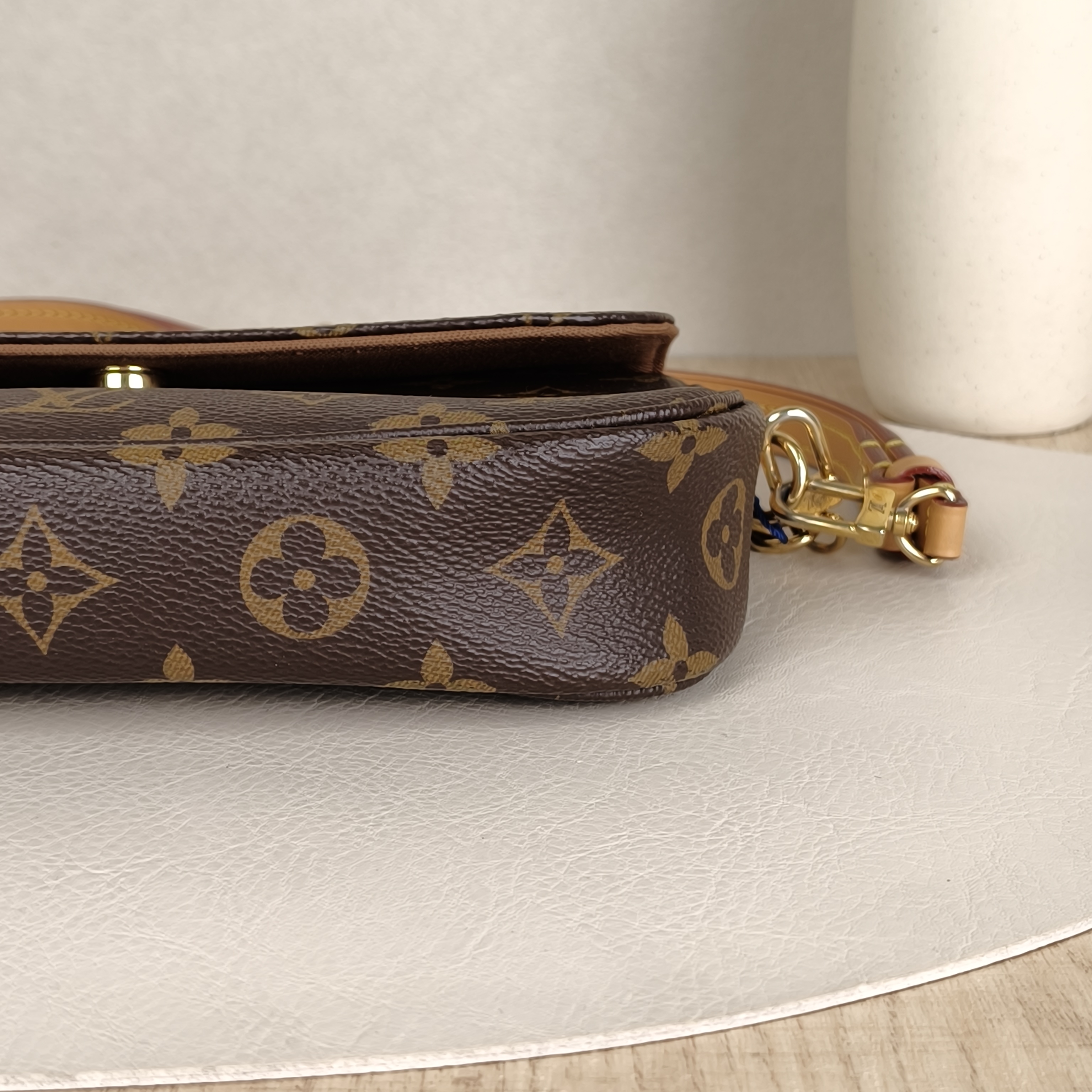 Louis Vuitton Crossbody Bag IVY Monogram PVC Small23.5 × 4.3 × 12 cm — cover view 7 of 9