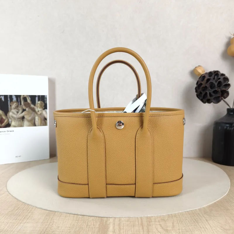 Hermès Top Handle Bag Neo Garden 23 Mini 2S Togo Calfskin Mini 23 × 10 × 16 cm G — cover view 6 of 6