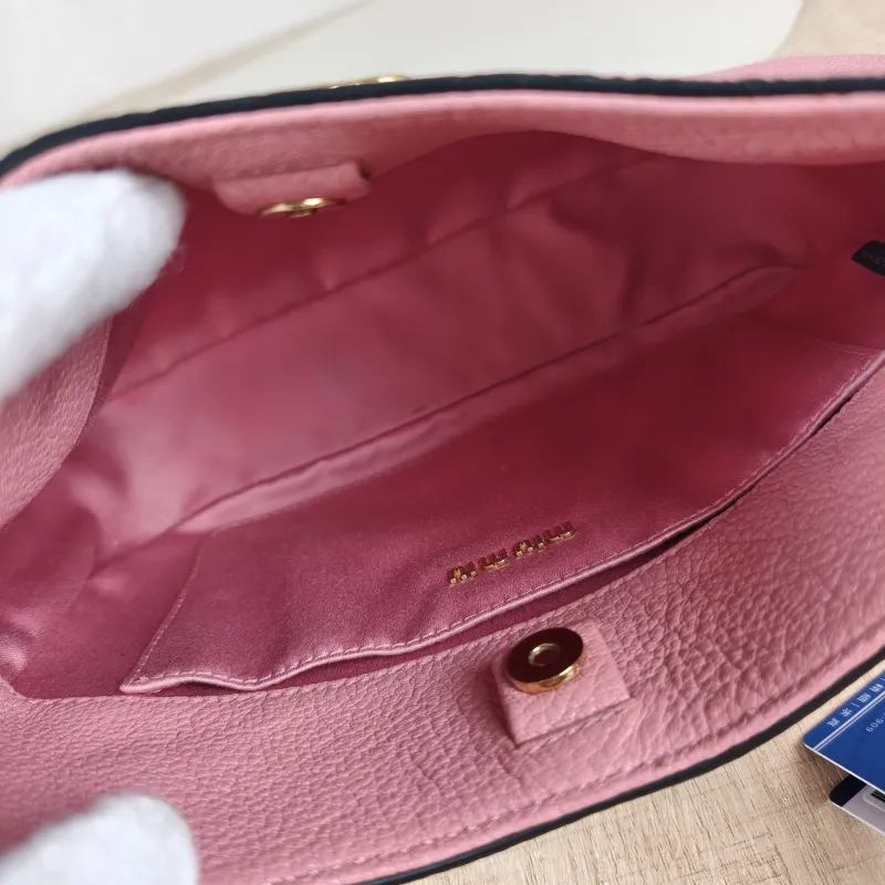 Miumiu Shoulder Bag Pink Calfskin One Size 22.5 × 5 × 18 cm — detail view 1 of 12