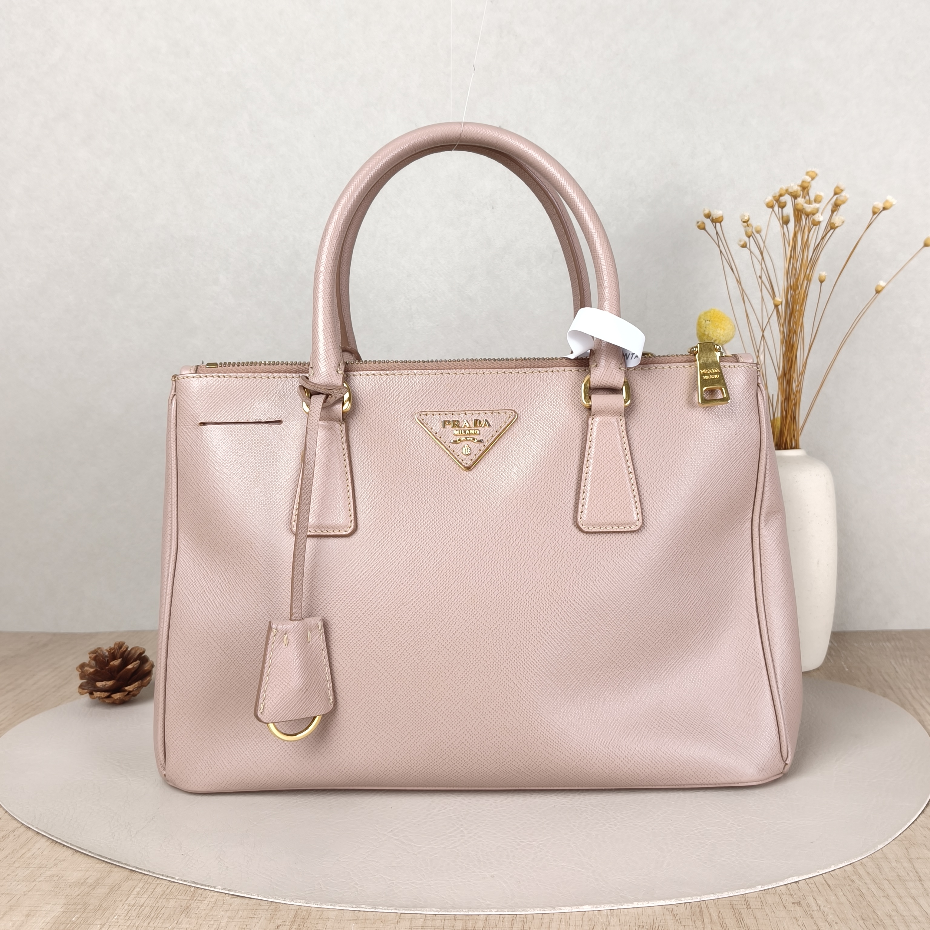 PRADA Top Handle Bag Galleria Galleria Bag Edition Pink Calfskin30 × 13 × 20 cm
