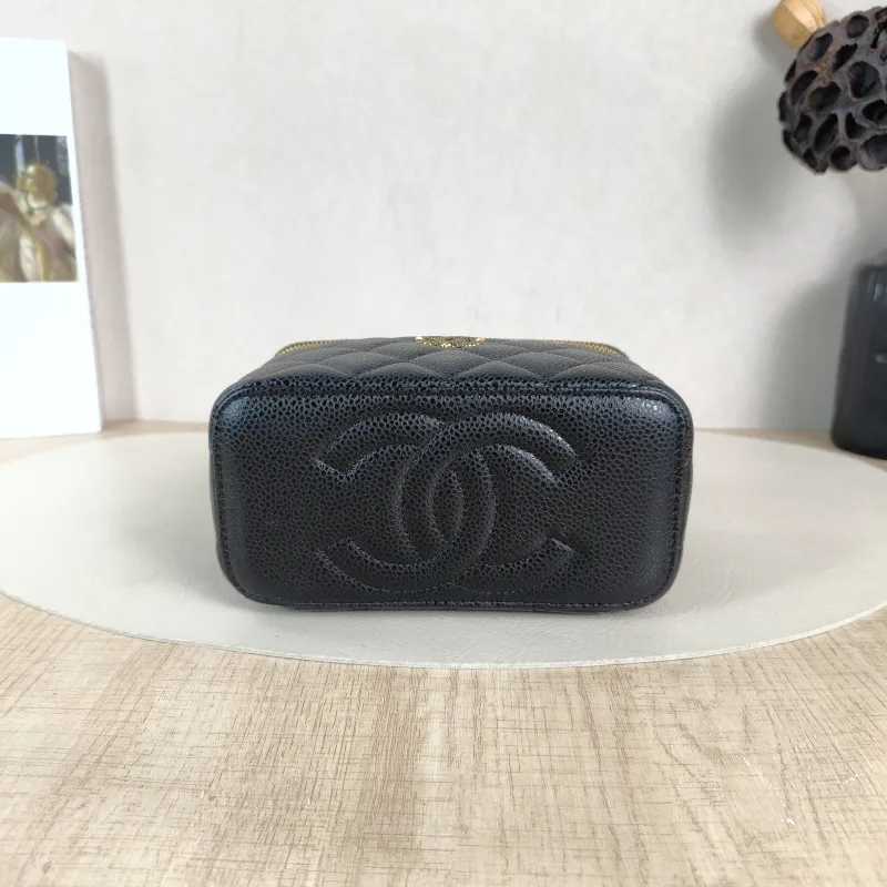 Chanel Crossbody Bag Edition Black with Gold-Tone Hardware Grained Calfskin One Size 16 × 8 × 9.5 cm — cover view 3 of 5