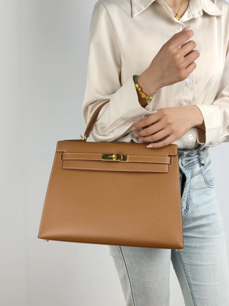 Hermès Shoulder Bag Kelly 32 Gold-Tone Hardware Epsom Calfskin Large 32 × 11 × 23 cm Y — on-model view 1 of 3