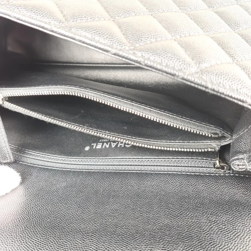 Chanel Top Handle Bag Coco Handle​ Black Grained Calfskin Medium 29 × 12 × 18 cm 23 — detail view 9 of 14