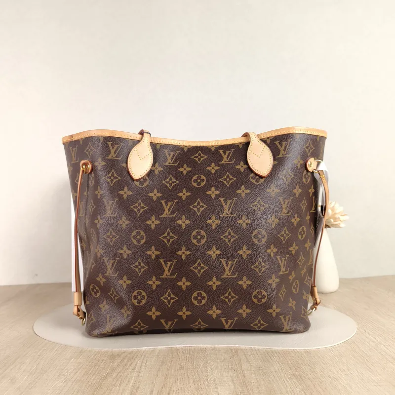 Louis Vuitton Shoulder Bag Monogram PVC Medium 31 × 14 × 28 cm