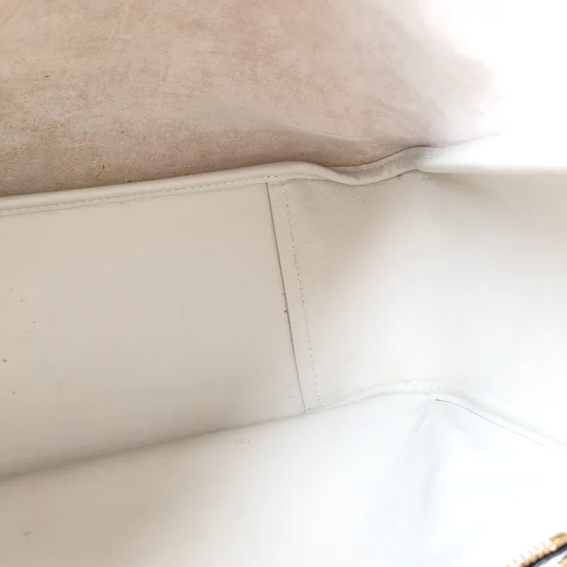 SAINT LAURENT Shoulder Bag LE 5 À 7 Hobo White Calfskin Large 30 × 13 × 31 cm — detail view 3 of 9