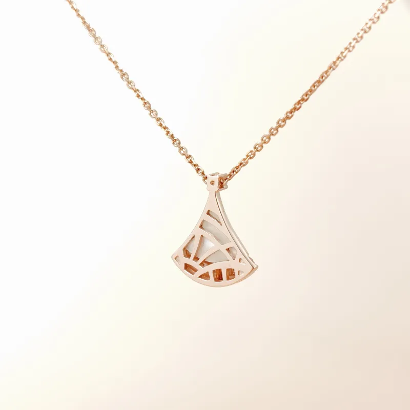Bvlgari Necklace DIVAS’ DREAM Collection Pearl Pavé Diamond White Mother-of-Pearl 18KR ose Gold Diamond Pearl One Size 43cm — cover view 10 of 12