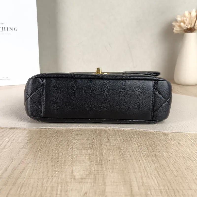 Chanel Crossbody Bag24c mini Black Lambskin One Size20.5 × 6 × 14 cm — cover view 5 of 5