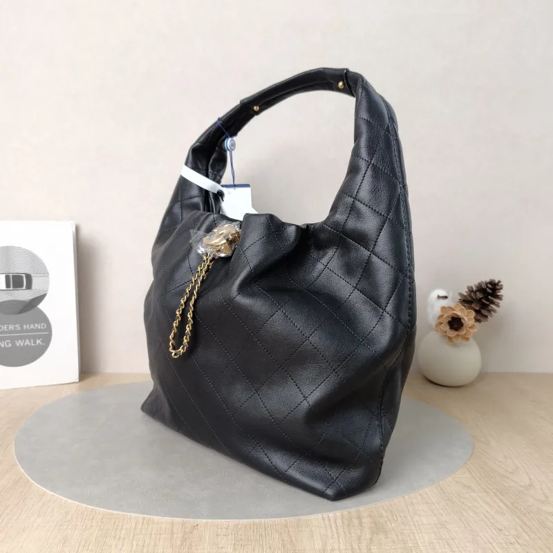Chanel Crossbody Bag 26c hobo Black Calfskin 27.5 × 8 × 25 cm Microchip Edition — cover view 3 of 6