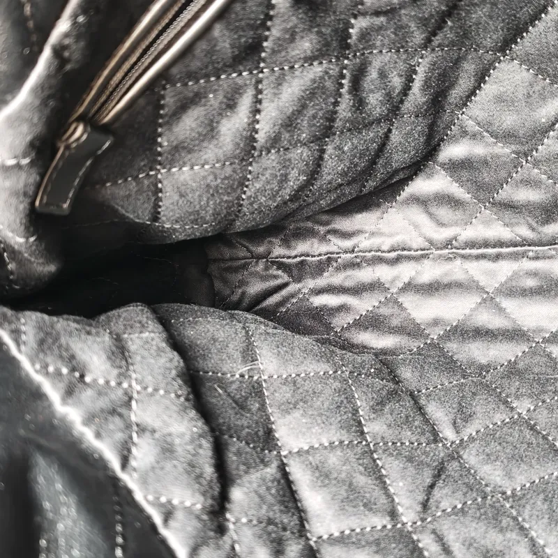 Chanel Shoulder Bag 22Bag Black CC alfskin Small 35 × 7 × 37 cm — detail view 12 of 14