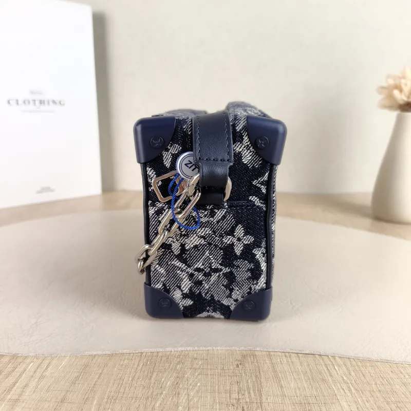 Louis Vuitton Crossbody Bag SOFT TRUNK Box Black PVC Mini 18.5 × 8 × 13 cm — detail view 8 of 10
