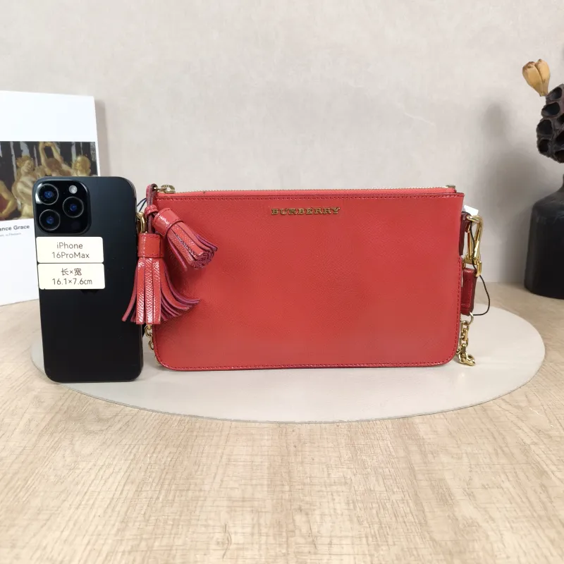 BURBERRY Crossbody Bag Crossbody Bag Red PVC One Size25*15 — cover view 3 of 5