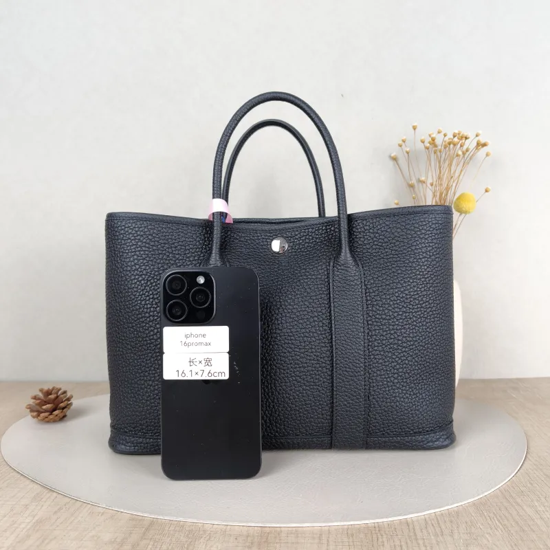 Hermès Top Handle Bag Garden Party 30 30Black Negonda Calfskin Medium30 × 13 × 21 cm — cover view 2 of 5