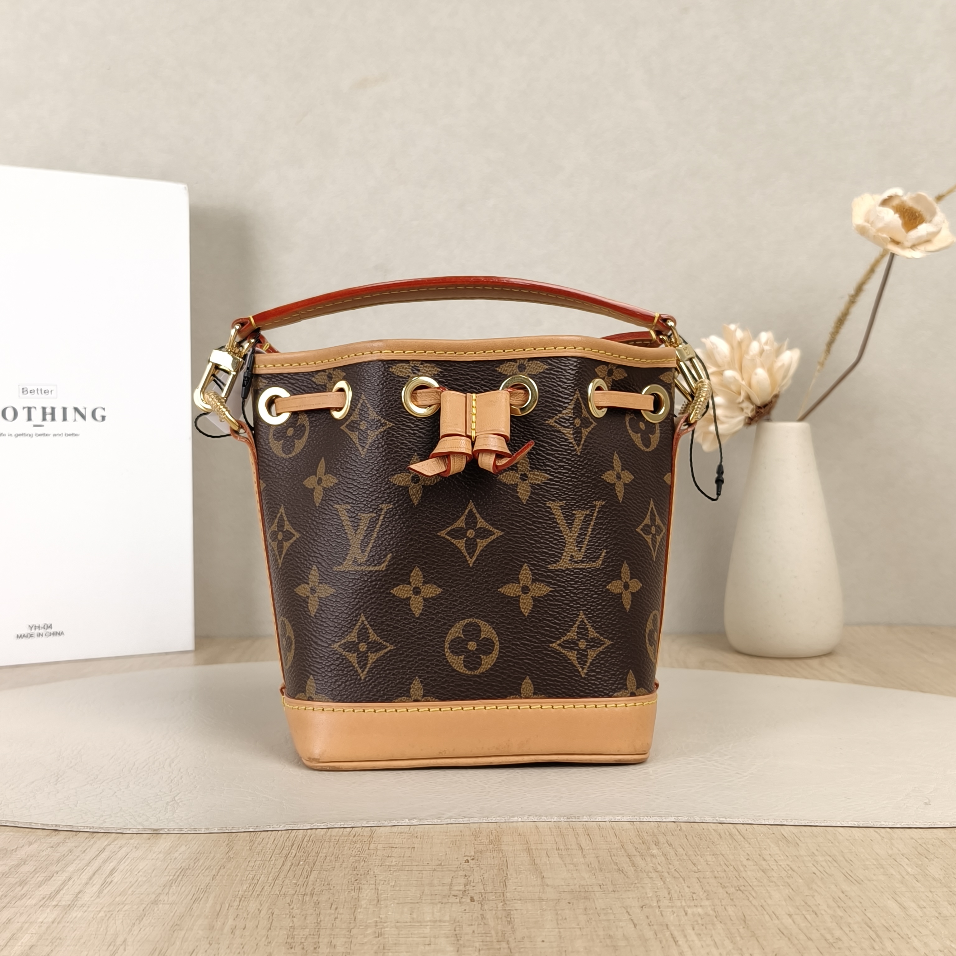 Louis Vuitton Crossbody Bag NANO NÉONOÉ Bucket Bag Nano Monogram PV Cnano13 × 10 × 16 cm