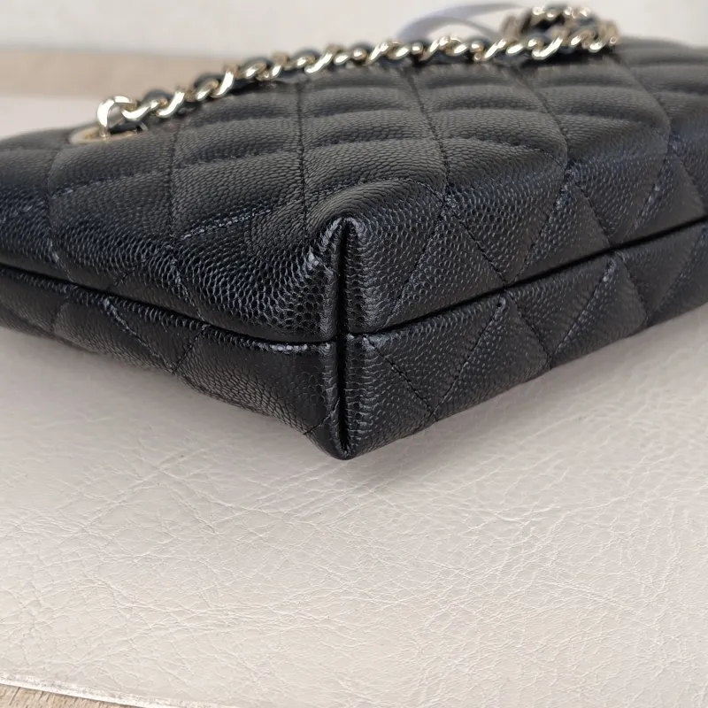 Chanel Shoulder Bag25c mini tote Black Grained Calfskin20 × 4 × 11 cm — detail view 10 of 10