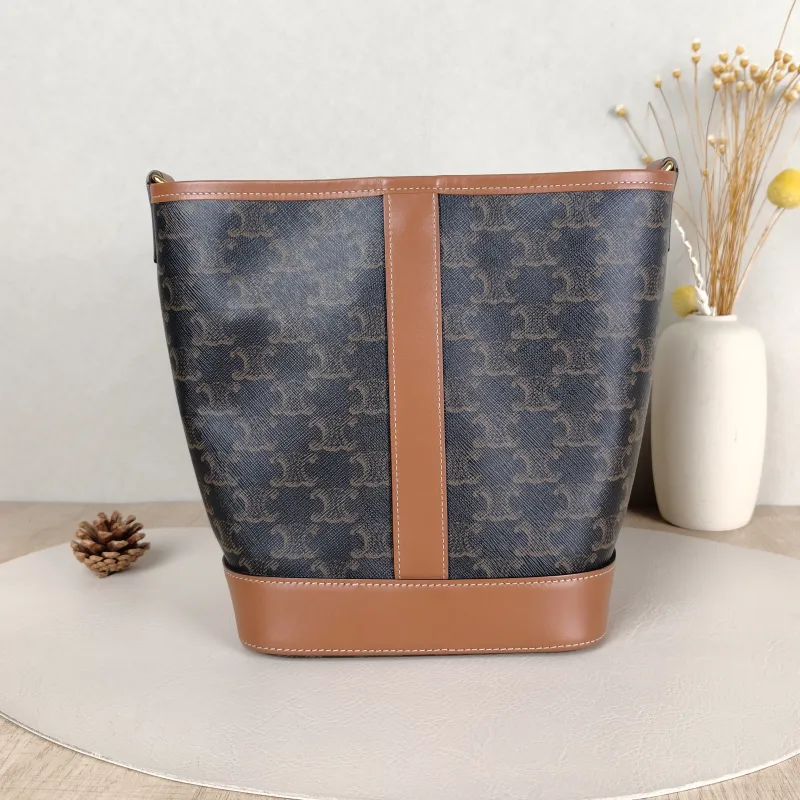 CELINE Crossbody Bag Triomphe Bucket Bag Monogram PVC Small22 × 13 × 26 cm — cover view 3 of 5