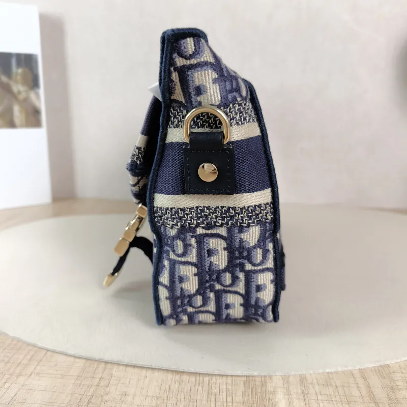 DIOR Crossbody Bag camp Messenger Bag Blue Canvas Small 23 × 8 × 15 cm — detail view 3 of 11
